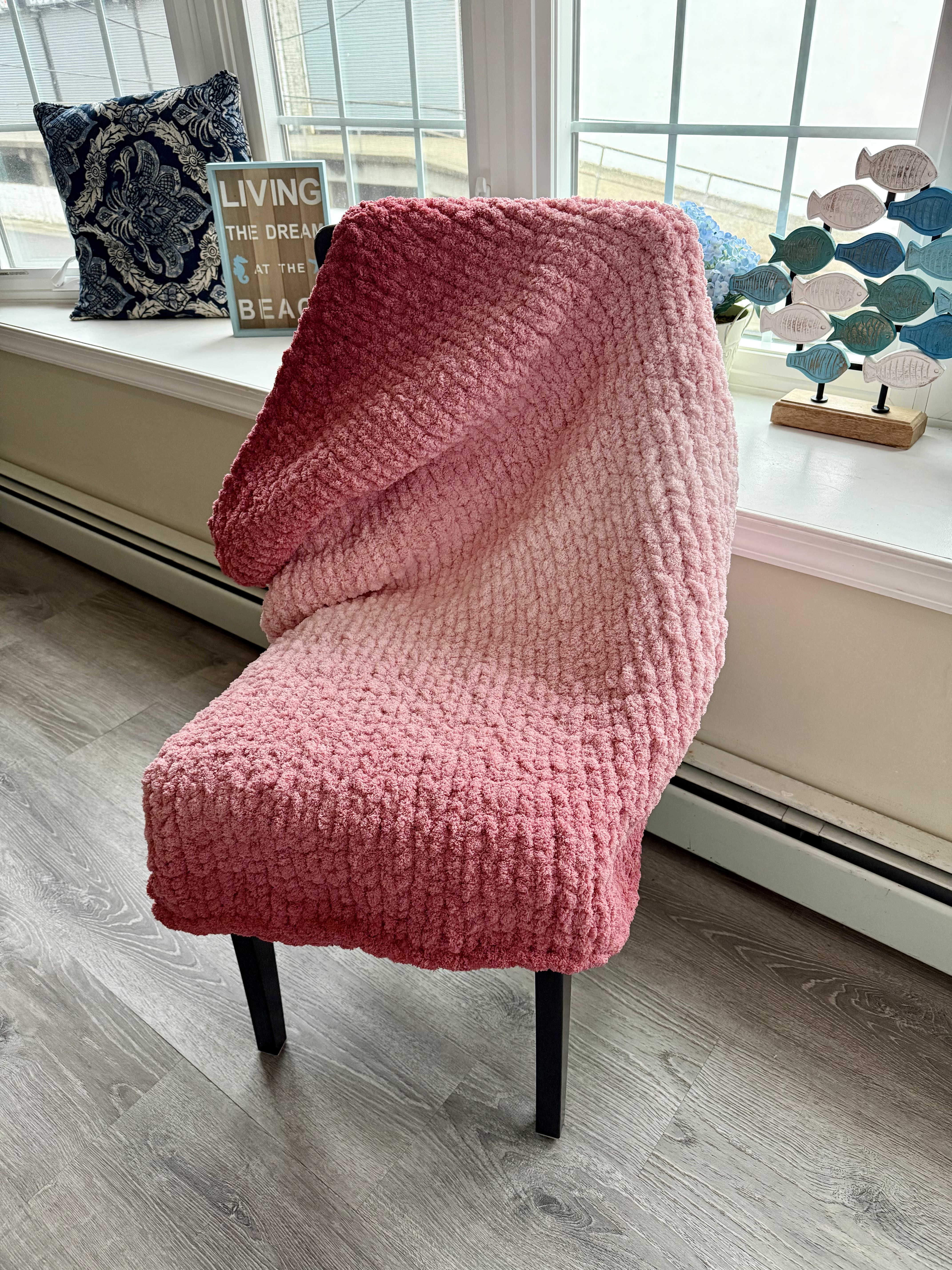Rosy Comfort Throw